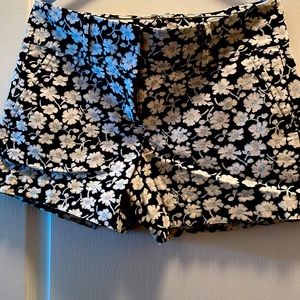 ANN TAYLOR" BLUE & WHITE FLORAL PRINT size 6